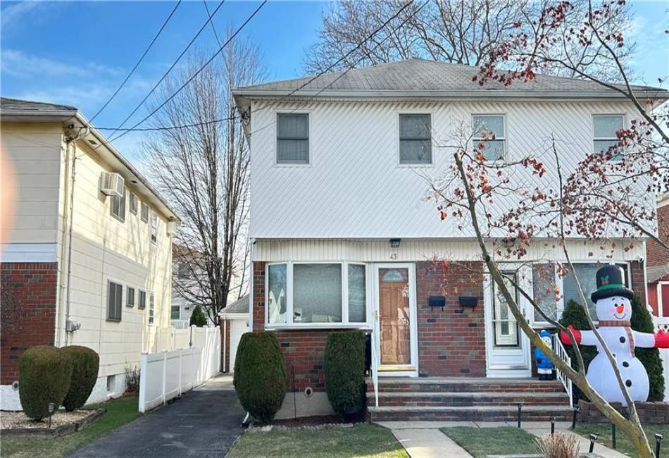 43 Tremont Avenue, Staten Island, New York 10314, 3 Bedrooms Bedrooms, ,2 BathroomsBathrooms,Residential,For Sale,Tremont,488083