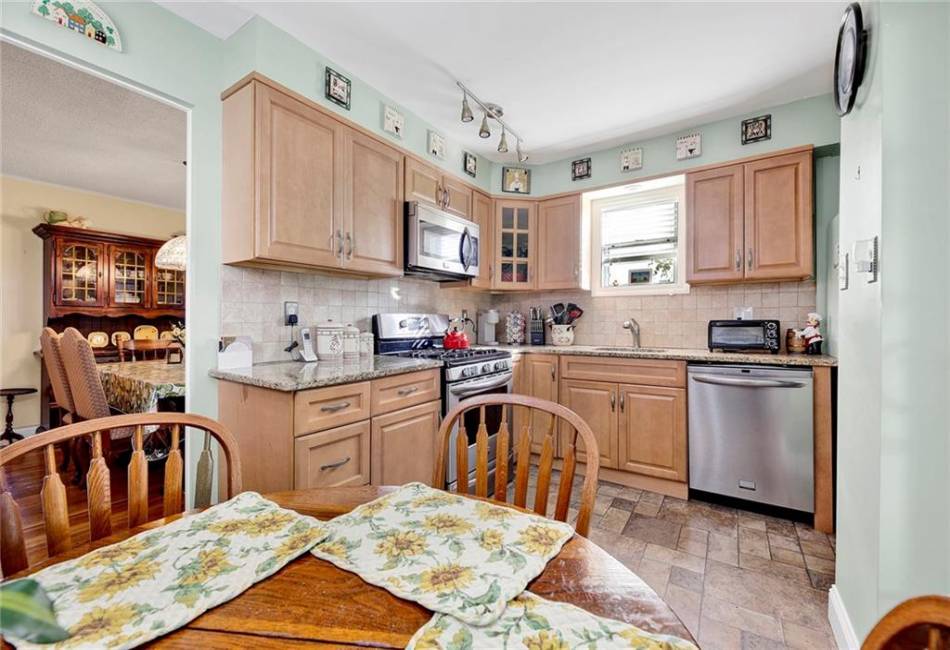 2012 34th Street, Brooklyn, New York 11234, 3 Bedrooms Bedrooms, ,2 BathroomsBathrooms,Residential,For Sale,34th,488067