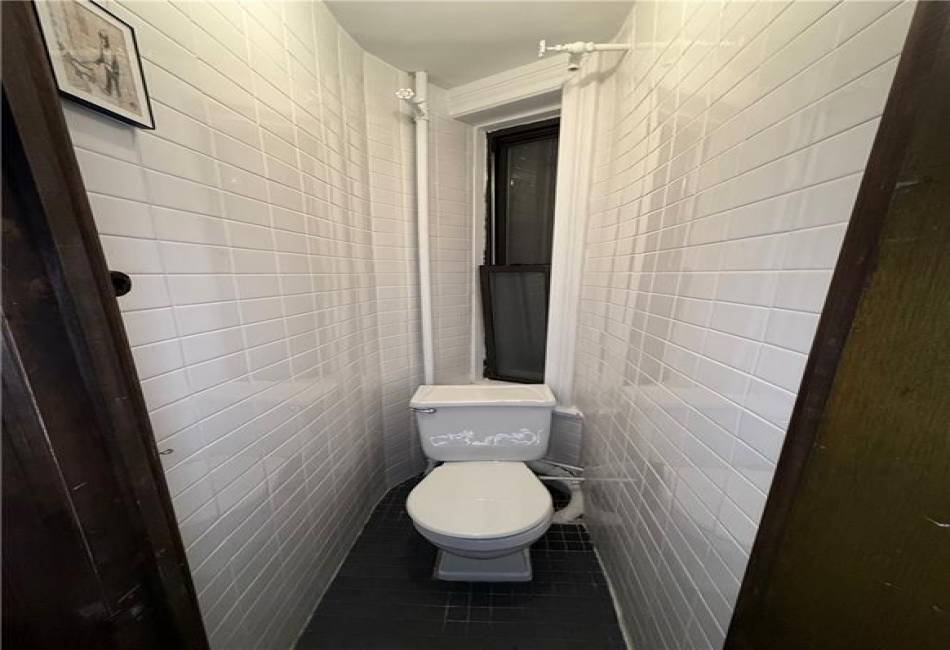 105 Thompson Street, New York, New York 10012, 1 Bedroom Bedrooms, ,1 BathroomBathrooms,Rental,For Sale,Thompson,488099