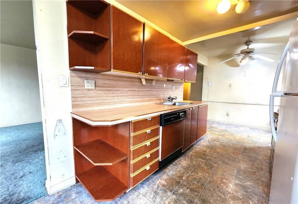 3178 Nostrand Avenue, Brooklyn, New York 11229, 2 Bedrooms Bedrooms, ,2 BathroomsBathrooms,Residential,For Sale,Nostrand,488103