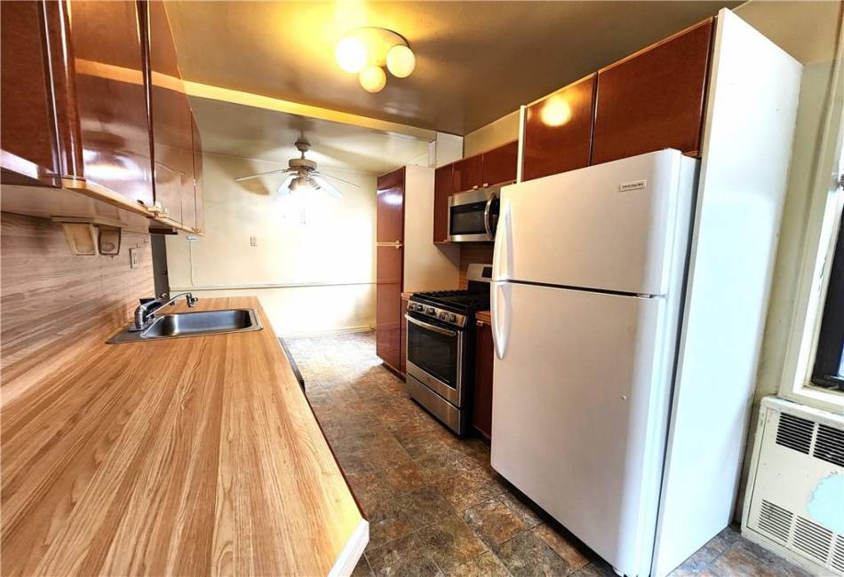 3178 Nostrand Avenue, Brooklyn, New York 11229, 2 Bedrooms Bedrooms, ,2 BathroomsBathrooms,Residential,For Sale,Nostrand,488103