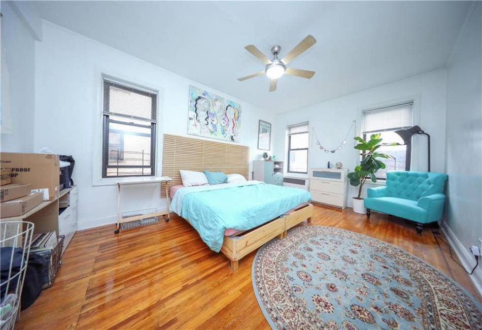 80 Avenue P, Brooklyn, New York 11204, 1 Bedroom Bedrooms, ,1 BathroomBathrooms,Residential,For Sale,Avenue P,488113