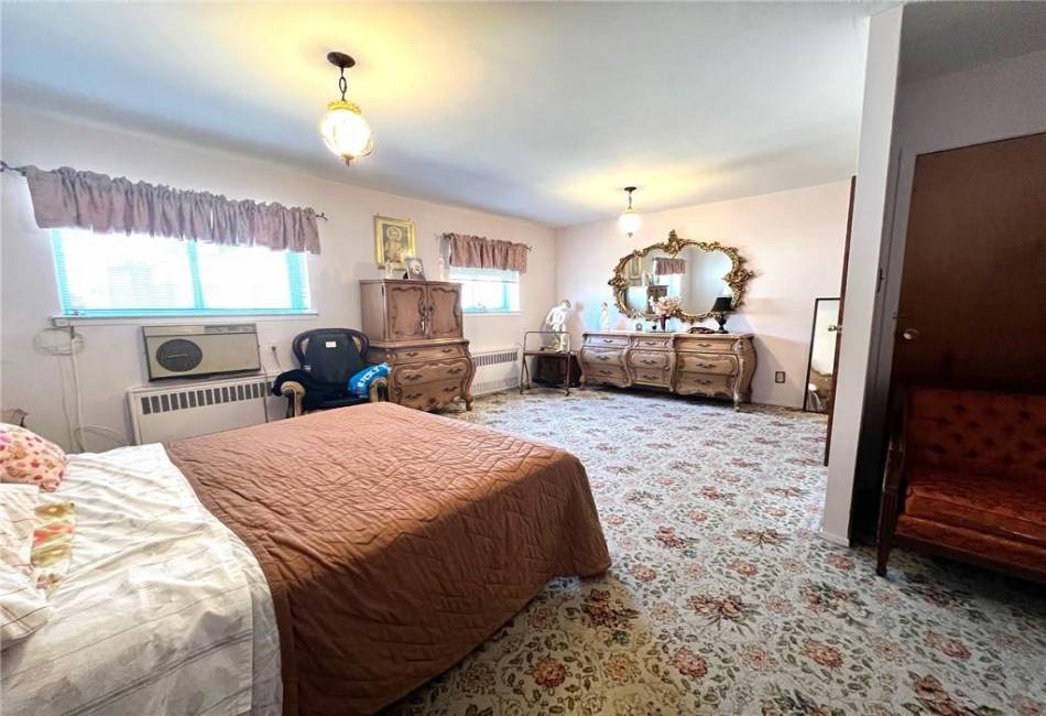 8742 16th Avenue, Brooklyn, New York 11214, 5 Bedrooms Bedrooms, ,4 BathroomsBathrooms,Residential,For Sale,16th,488124