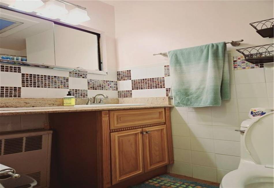 2133 10th Street, Brooklyn, New York 11223, 3 Bedrooms Bedrooms, ,2 BathroomsBathrooms,Residential,For Sale,10th,488125