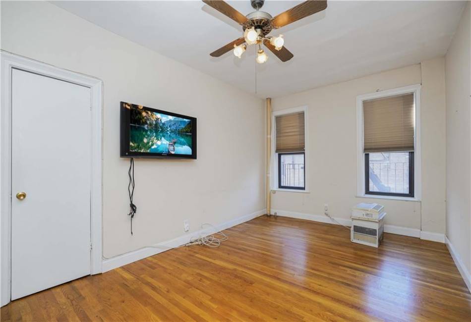 7101 Colonial Road, Brooklyn, New York 11209, 1 Bedroom Bedrooms, ,1 BathroomBathrooms,Residential,For Sale,Colonial,488110