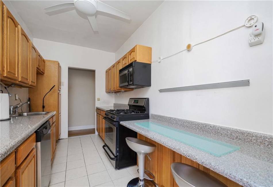 7101 Colonial Road, Brooklyn, New York 11209, 1 Bedroom Bedrooms, ,1 BathroomBathrooms,Residential,For Sale,Colonial,488110