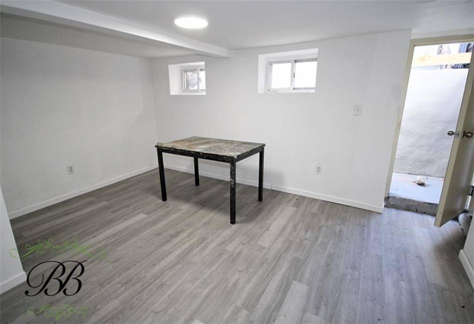 1372 94th Street, Brooklyn, New York 11236, 4 Bedrooms Bedrooms, ,3 BathroomsBathrooms,Residential,For Sale,94th,488114