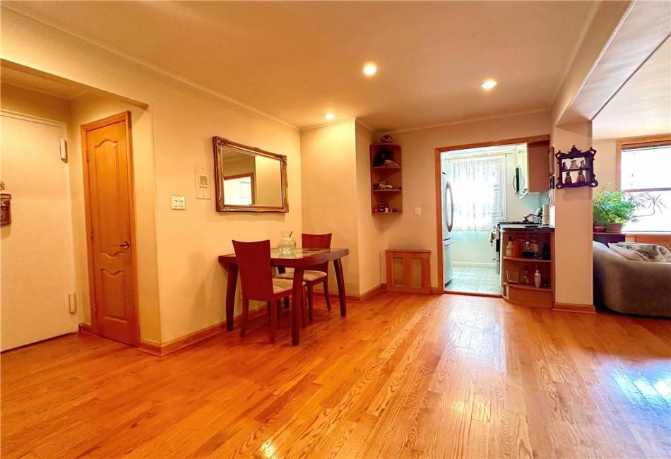 2680 19th Street, Brooklyn, New York 11235, 1 Bedroom Bedrooms, ,1 BathroomBathrooms,Residential,For Sale,19th,488146