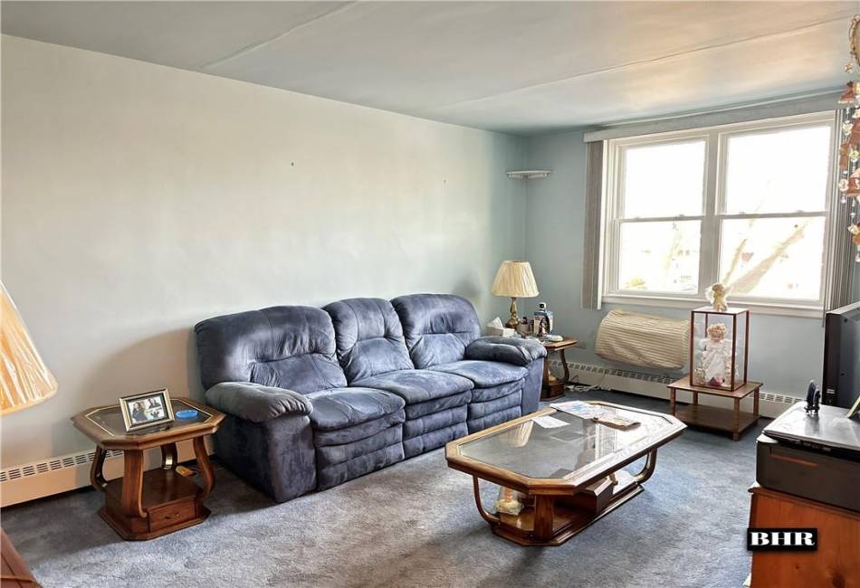 5716 Avenue T, Brooklyn, New York 11234, 2 Bedrooms Bedrooms, ,1 BathroomBathrooms,Residential,For Sale,Avenue T,488149