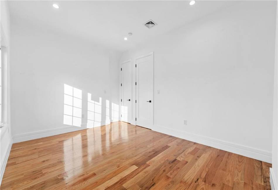 1817 4th Street, Brooklyn, New York 11233, 3 Bedrooms Bedrooms, ,3 BathroomsBathrooms,Residential,For Sale,4th,488157