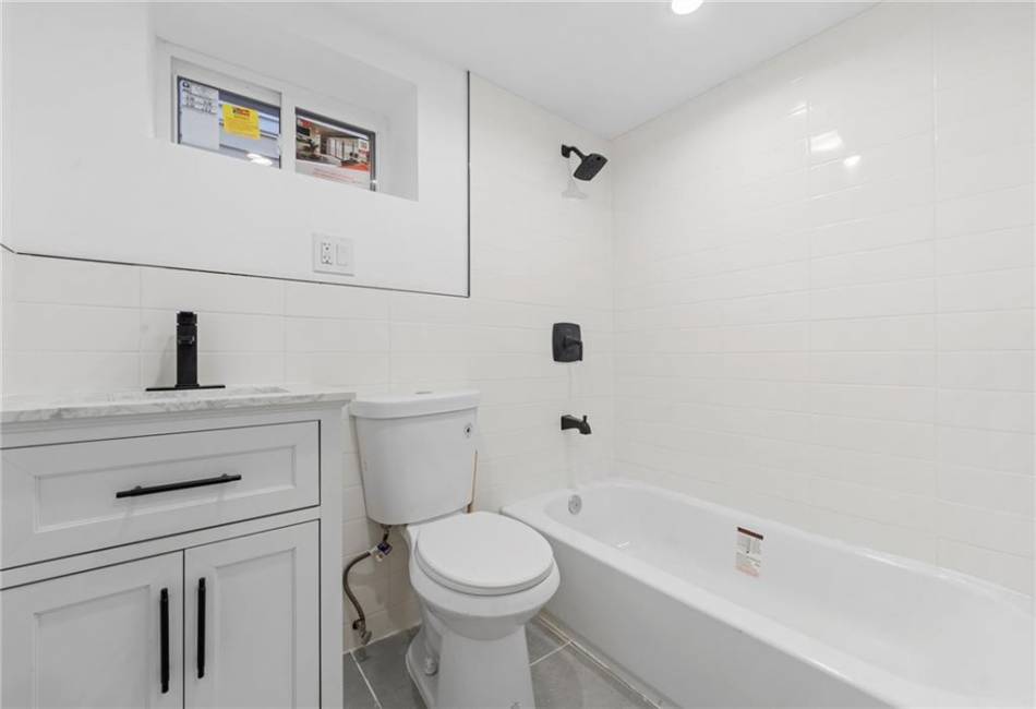 1817 4th Street, Brooklyn, New York 11233, 3 Bedrooms Bedrooms, ,3 BathroomsBathrooms,Residential,For Sale,4th,488157