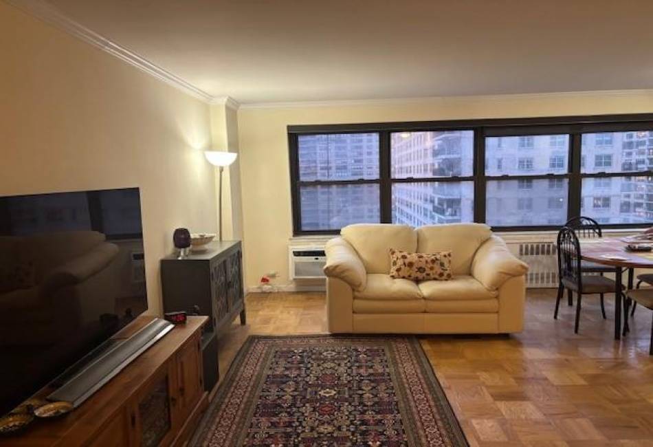 165 End Avenue, New York, New York 10023, 1 Bedroom Bedrooms, ,1 BathroomBathrooms,Residential,For Sale,End,488159