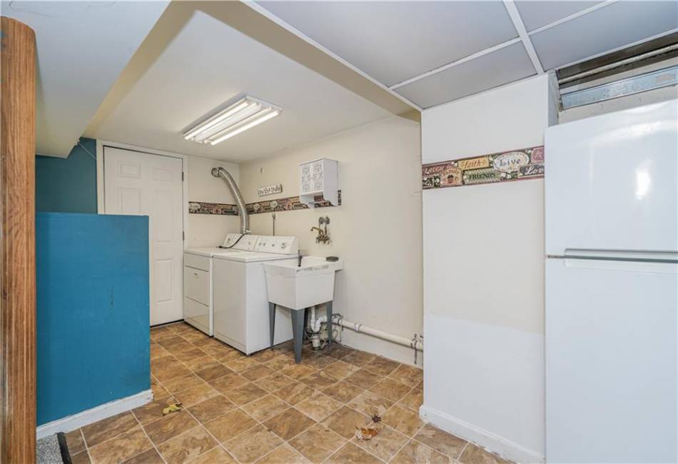 464 73rd Street, Brooklyn, New York 11209, 5 Bedrooms Bedrooms, ,3 BathroomsBathrooms,Residential,For Sale,73rd,488168