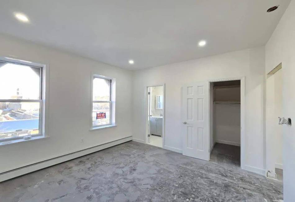 2062 Bath Avenue, Brooklyn, New York 11214, 3 Bedrooms Bedrooms, ,2 BathroomsBathrooms,Rental,For Sale,Bath,488191