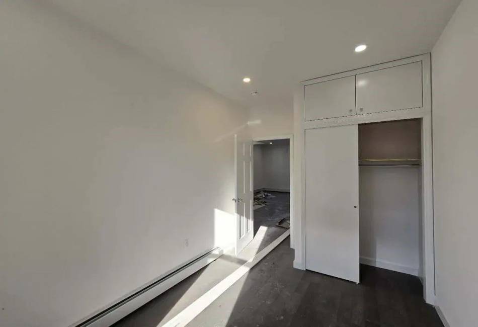 2062 Bath Avenue, Brooklyn, New York 11214, 3 Bedrooms Bedrooms, ,2 BathroomsBathrooms,Rental,For Sale,Bath,488191