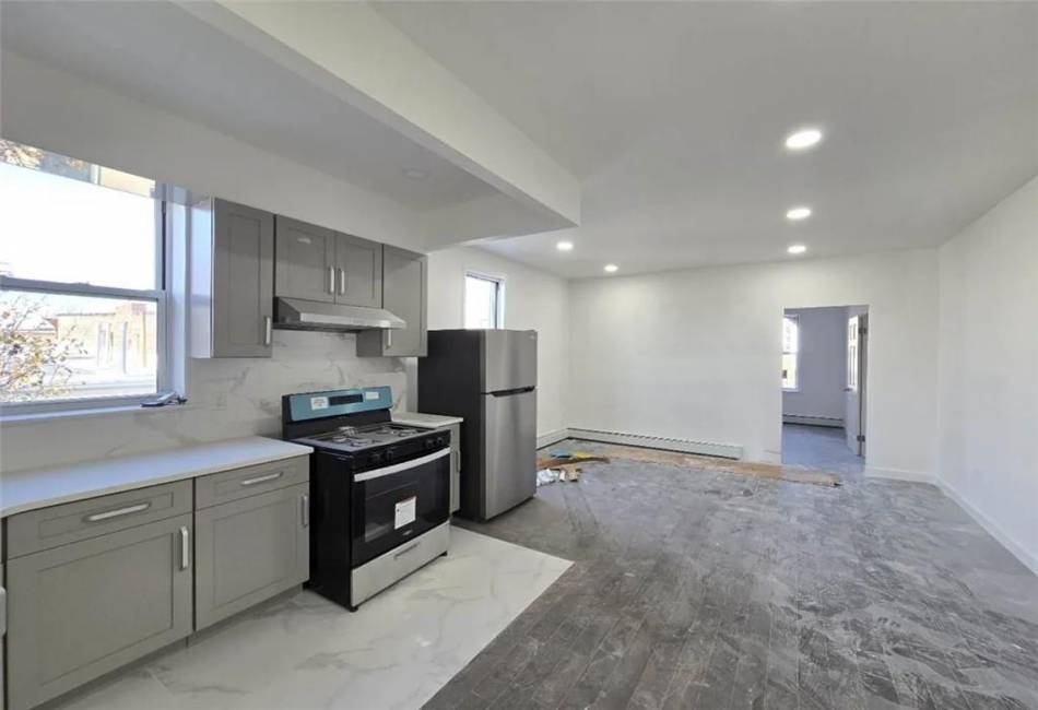 2062 Bath Avenue, Brooklyn, New York 11214, 3 Bedrooms Bedrooms, ,2 BathroomsBathrooms,Rental,For Sale,Bath,488192