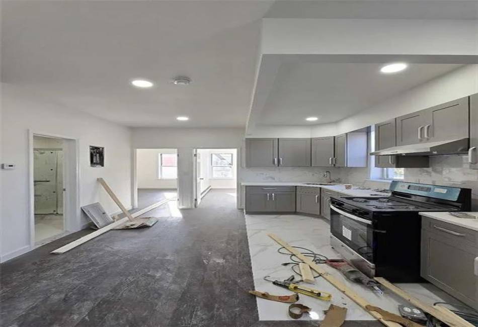 2062 Bath Avenue, Brooklyn, New York 11214, 3 Bedrooms Bedrooms, ,1 BathroomBathrooms,Rental,For Sale,Bath,488193