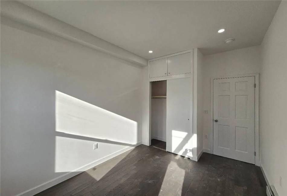 2062 Bath Avenue, Brooklyn, New York 11214, 3 Bedrooms Bedrooms, ,1 BathroomBathrooms,Rental,For Sale,Bath,488193