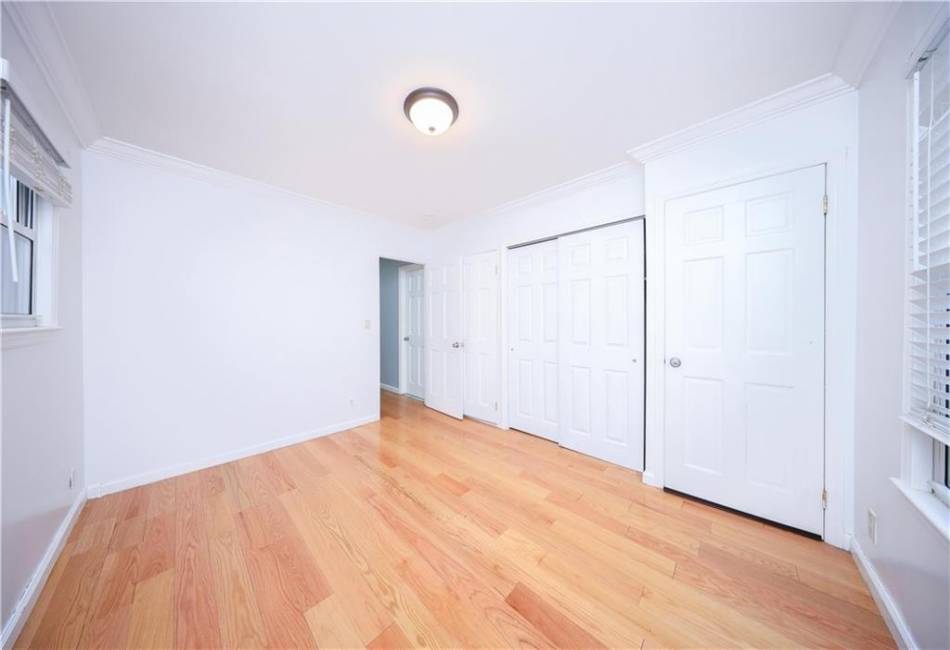 292 Bay 10th Street, Brooklyn, New York 11228, 4 Bedrooms Bedrooms, ,4 BathroomsBathrooms,Residential,For Sale,Bay 10th,488184