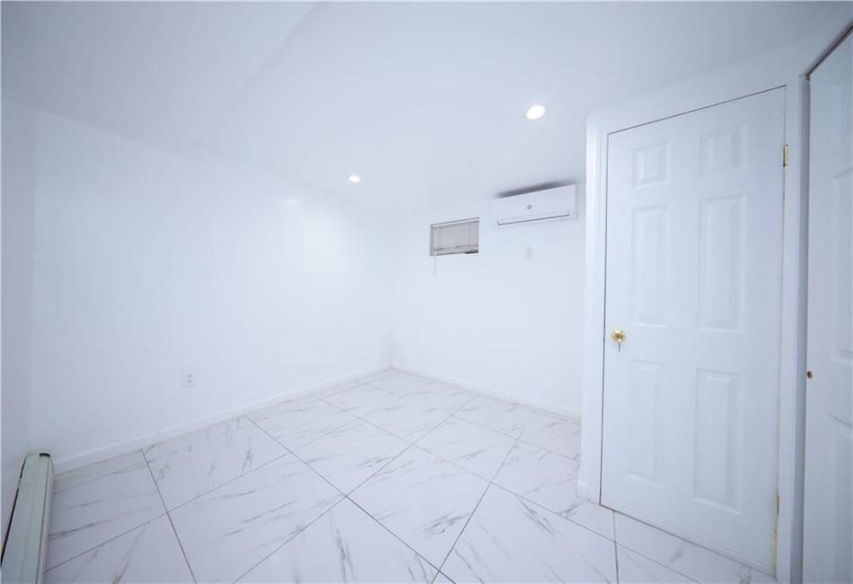 292 Bay 10th Street, Brooklyn, New York 11228, 4 Bedrooms Bedrooms, ,4 BathroomsBathrooms,Residential,For Sale,Bay 10th,488184