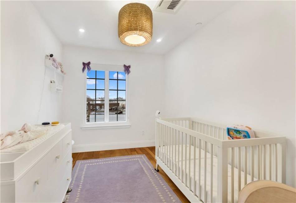 421 Avenue P, Brooklyn, New York 11223, 3 Bedrooms Bedrooms, ,3 BathroomsBathrooms,Residential,For Sale,Avenue P,488166