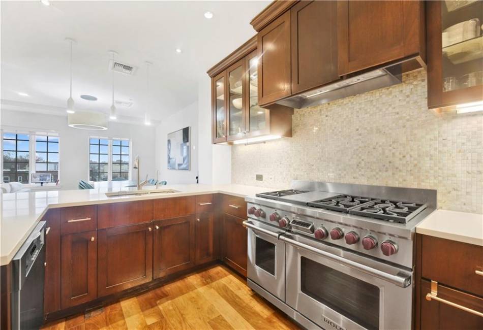 421 Avenue P, Brooklyn, New York 11223, 3 Bedrooms Bedrooms, ,3 BathroomsBathrooms,Residential,For Sale,Avenue P,488166