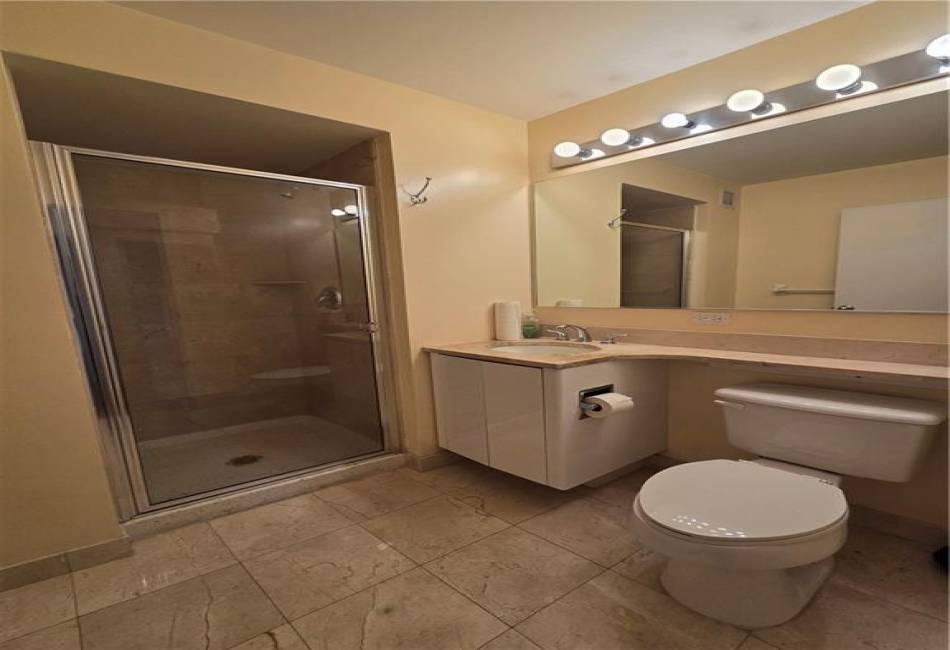 65 Oceana Drive, Brooklyn, New York 11235, 3 Bedrooms Bedrooms, ,3 BathroomsBathrooms,Residential,For Sale,Oceana,488204