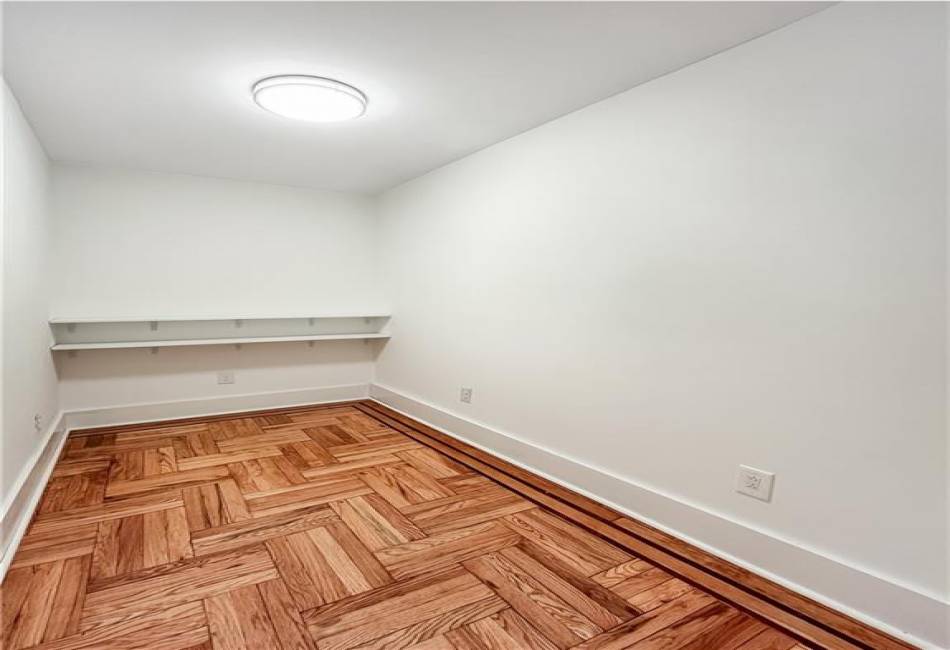 377 Argyle Road, Brooklyn, New York 11218, 1 Bedroom Bedrooms, ,1.5 BathroomsBathrooms,Rental,For Sale,Argyle,488210