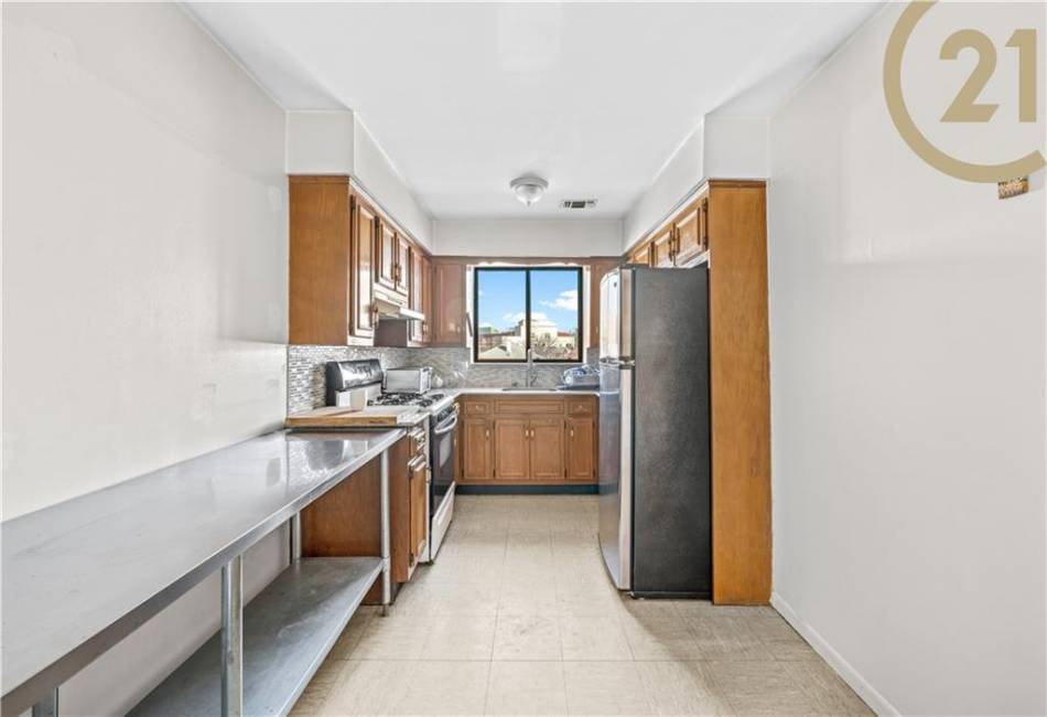 2246 79th St Street, Brooklyn, New York 11214, 8 Bedrooms Bedrooms, ,5 BathroomsBathrooms,Residential,For Sale,79th St,488217