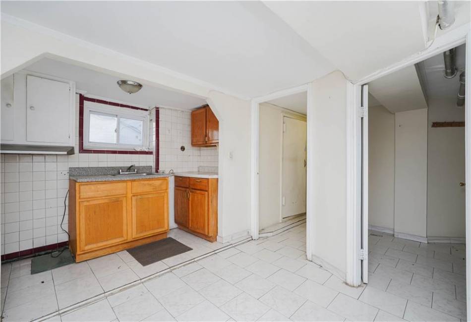 1364 77th Street, Brooklyn, New York 11228, 5 Bedrooms Bedrooms, ,4 BathroomsBathrooms,Residential,For Sale,77th,488200