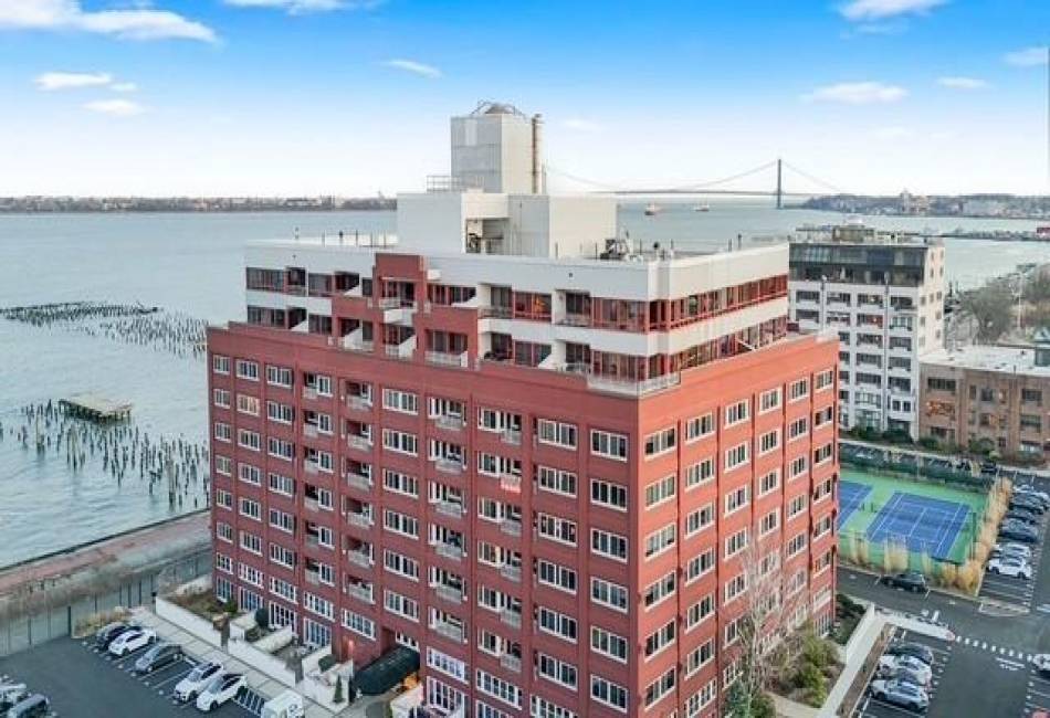 80 Bay Street, Staten Island, New York 10301, 2 Bedrooms Bedrooms, ,2 BathroomsBathrooms,Residential,For Sale,Bay,488241