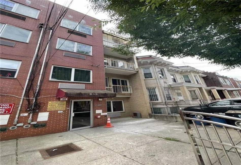 858 54th Street, Brooklyn, New York 11220, 2 Bedrooms Bedrooms, ,2 BathroomsBathrooms,Residential,For Sale,54th,488245