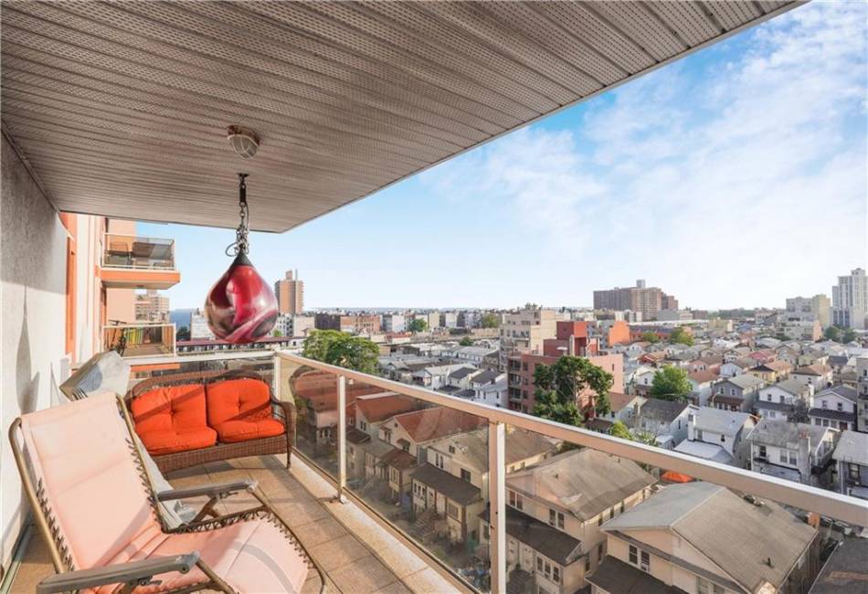 3015 Brighton 6th Street, Brooklyn, New York 11235, 3 Bedrooms Bedrooms, ,2 BathroomsBathrooms,Residential,For Sale,Brighton 6th,488246