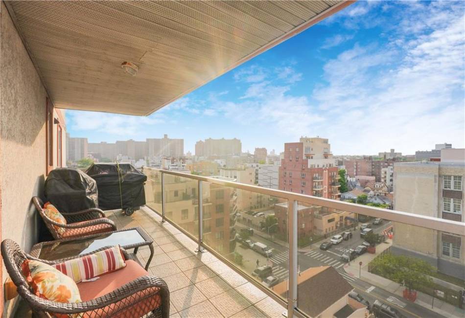 3015 Brighton 6th Street, Brooklyn, New York 11235, 3 Bedrooms Bedrooms, ,2 BathroomsBathrooms,Residential,For Sale,Brighton 6th,488246