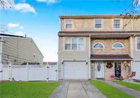 57 Caswell Lane, Staten Island, New York 10314, 3 Bedrooms Bedrooms, ,3 BathroomsBathrooms,Residential,For Sale,Caswell,488261