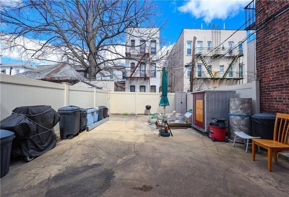 2345 81st Street, Brooklyn, New York 11214, 3 Bedrooms Bedrooms, ,2 BathroomsBathrooms,Residential,For Sale,81st,488270