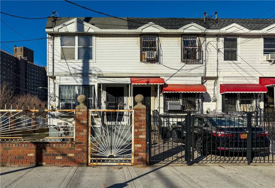 2231 Mermaid Avenue, Brooklyn, New York 11224, 3 Bedrooms Bedrooms, ,2 BathroomsBathrooms,Residential,For Sale,Mermaid,488260