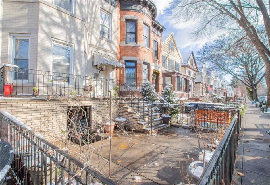 525 76th Street, Brooklyn, New York 11209, 5 Bedrooms Bedrooms, ,2 BathroomsBathrooms,Residential,For Sale,76th,488279