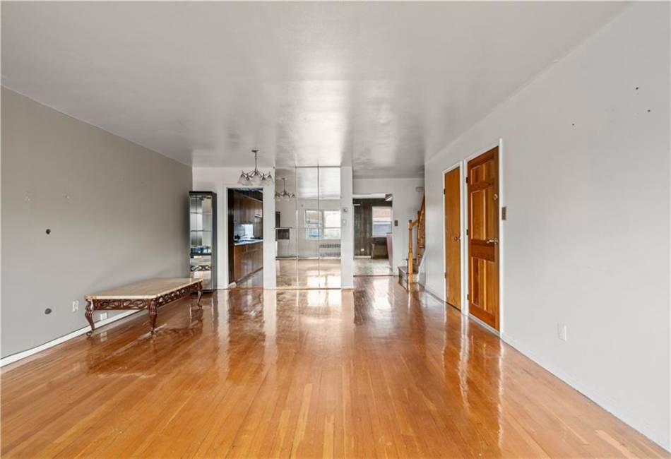 2081 53rd Place, Brooklyn, New York 11234, 7 Bedrooms Bedrooms, ,5 BathroomsBathrooms,Residential,For Sale,53rd,488281