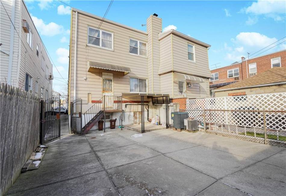 1915 12th Street, Brooklyn, New York 11223, 5 Bedrooms Bedrooms, ,3 BathroomsBathrooms,Residential,For Sale,12th,488288