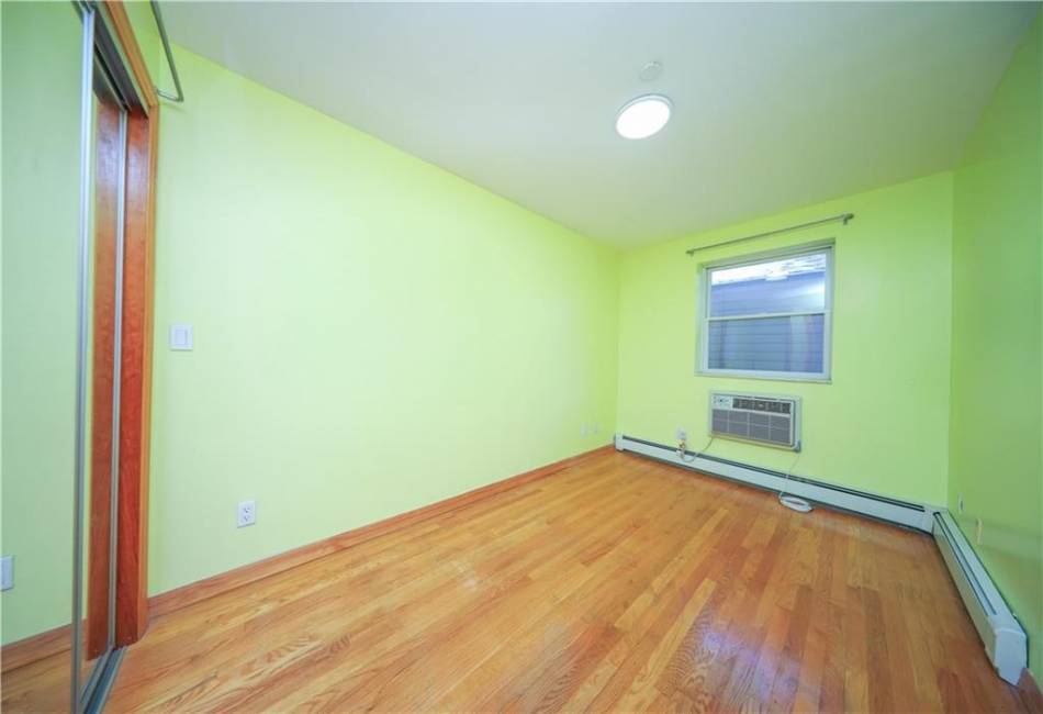 143 Avenue O, Brooklyn, New York 11204, 2 Bedrooms Bedrooms, ,2 BathroomsBathrooms,Residential,For Sale,Avenue O,488251