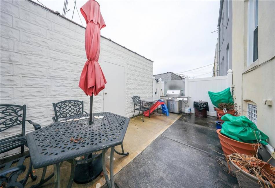 83 Gelston Avenue, Brooklyn, New York 11209, 6 Bedrooms Bedrooms, ,Residential,For Sale,Gelston,488299