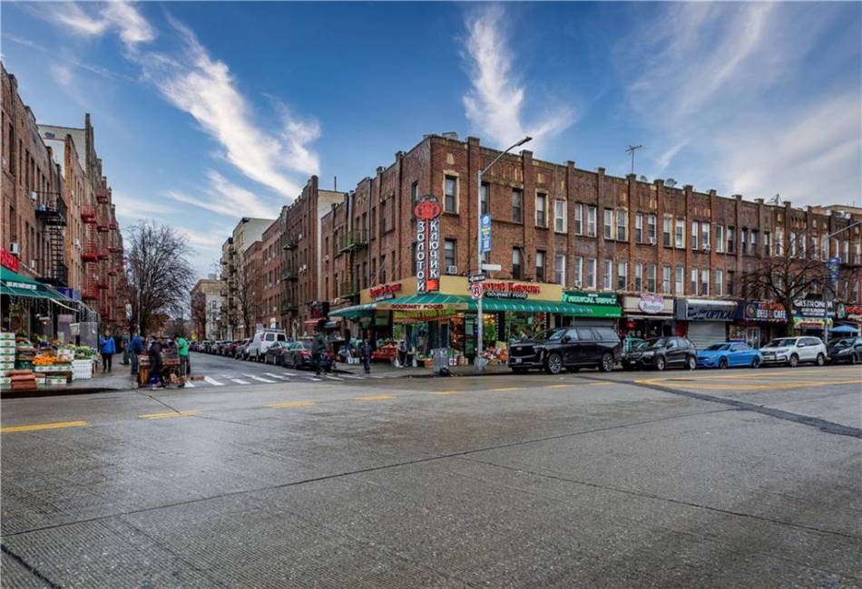 1067 Brighton Beach Avenue, Brooklyn, New York 11235, ,Commercial,For Sale,Brighton Beach,488301