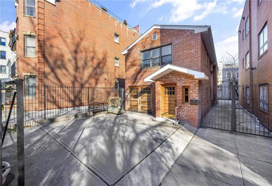 547 16th Street, Brooklyn, New York 11215, ,Residential,For Sale,16th,488298