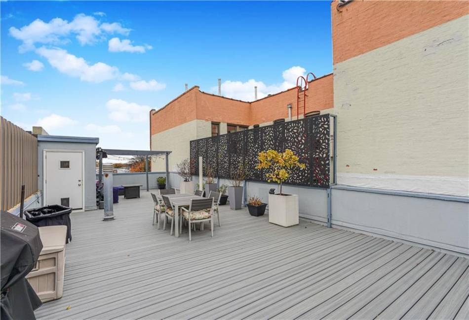 677 88th Street, Brooklyn, New York 11228, 2 Bedrooms Bedrooms, ,2 BathroomsBathrooms,Residential,For Sale,88th,488315