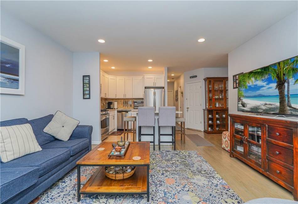 677 88th Street, Brooklyn, New York 11228, 2 Bedrooms Bedrooms, ,2 BathroomsBathrooms,Residential,For Sale,88th,488315