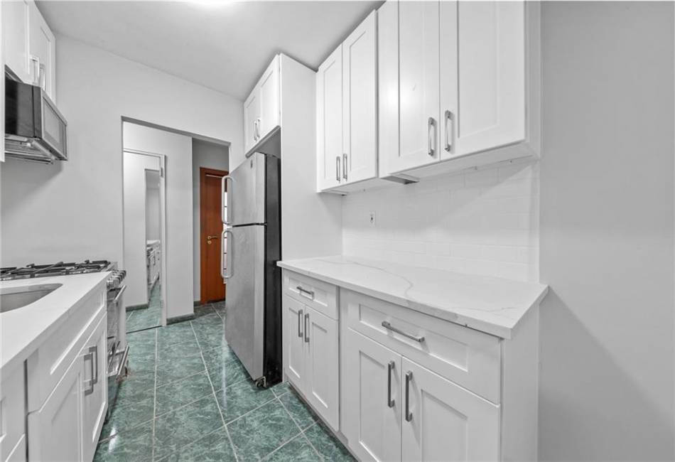 1213 Avenue Z, Brooklyn, New York 11235, 1 Bedroom Bedrooms, ,1 BathroomBathrooms,Residential,For Sale,Avenue Z,488327