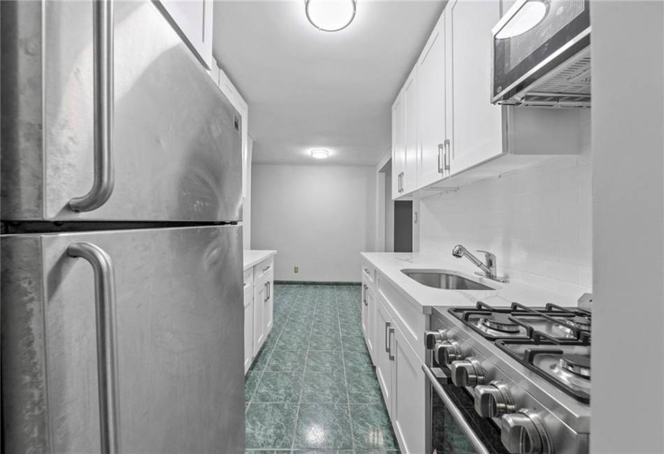 1213 Avenue Z, Brooklyn, New York 11235, 1 Bedroom Bedrooms, ,1 BathroomBathrooms,Residential,For Sale,Avenue Z,488327