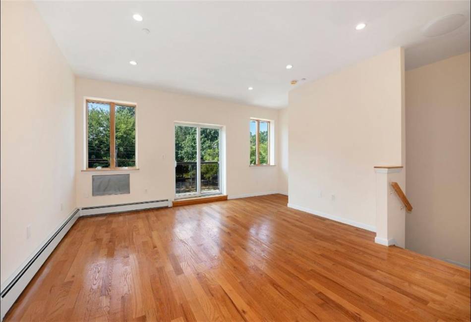 1171 86th Street, Brooklyn, New York 11228, 2 Bedrooms Bedrooms, ,2 BathroomsBathrooms,Residential,For Sale,86th,485316