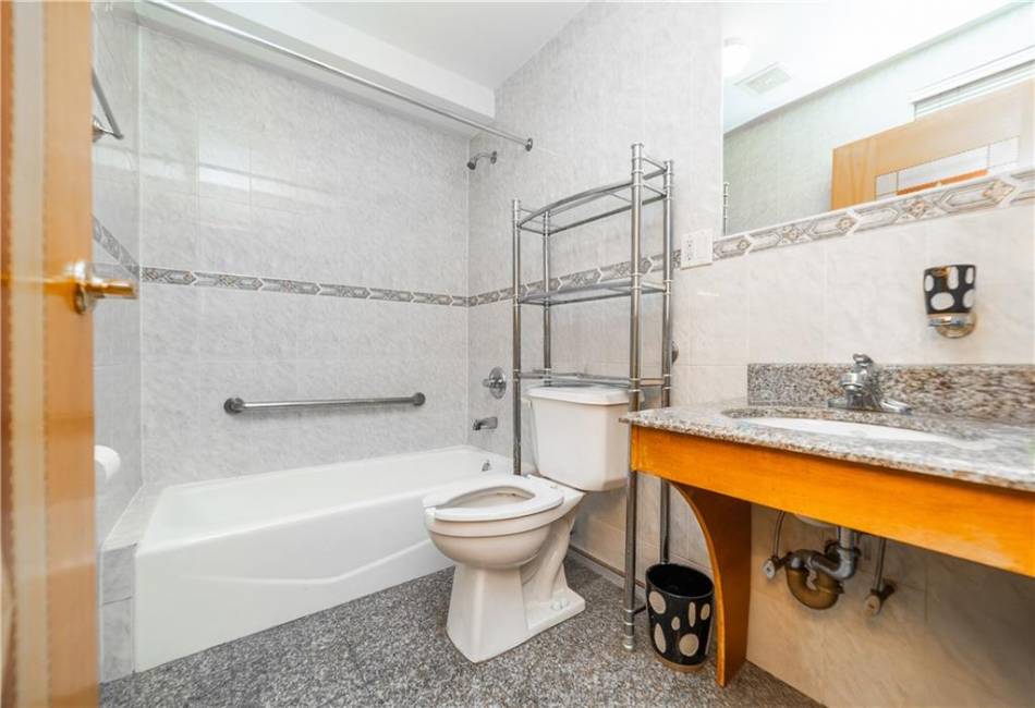 1749 16th Street, Brooklyn, New York 11229, 1 Bedroom Bedrooms, ,1 BathroomBathrooms,Residential,For Sale,16th,488283